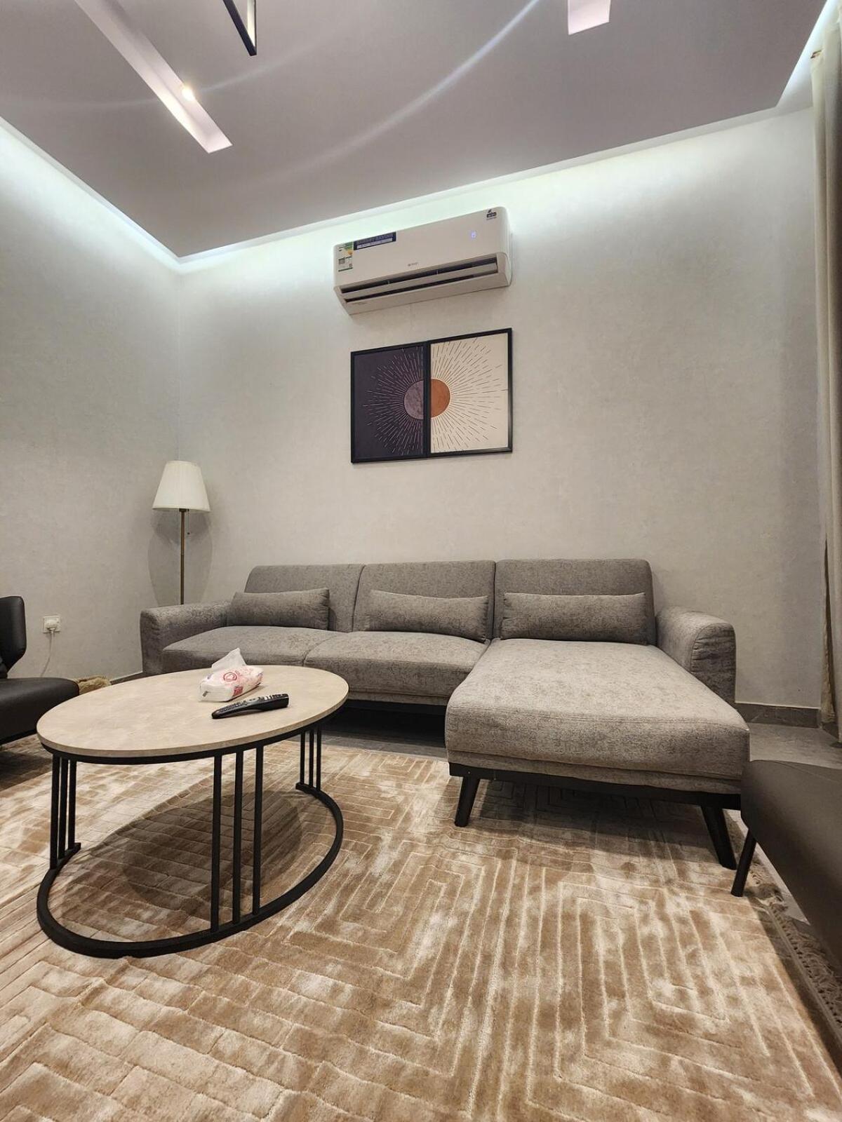 Elegant 2br In Al Yarmook - Near Dammam Road *