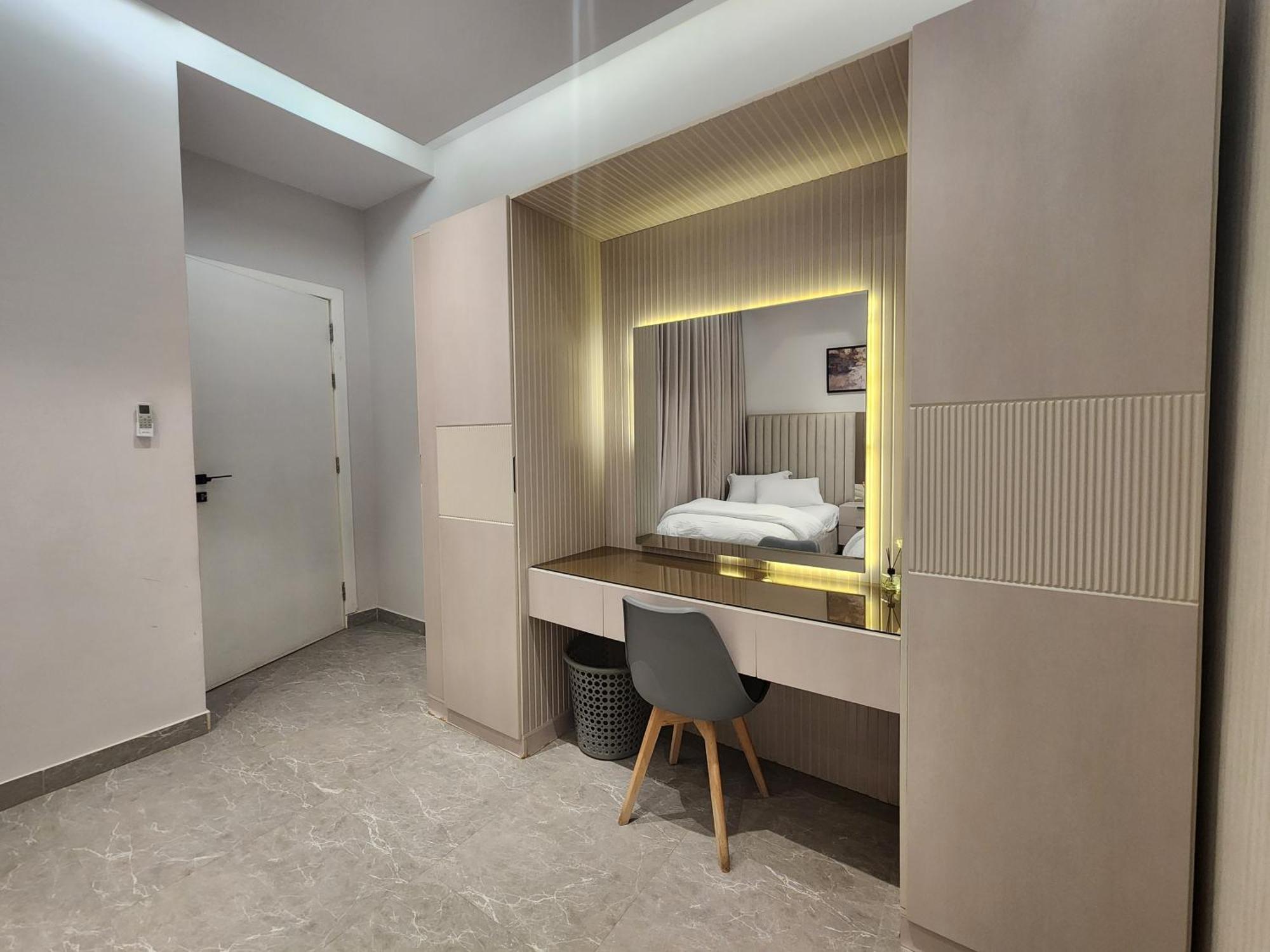 Elegant 2br In Al Yarmook - Near Dammam Road * Riyadh